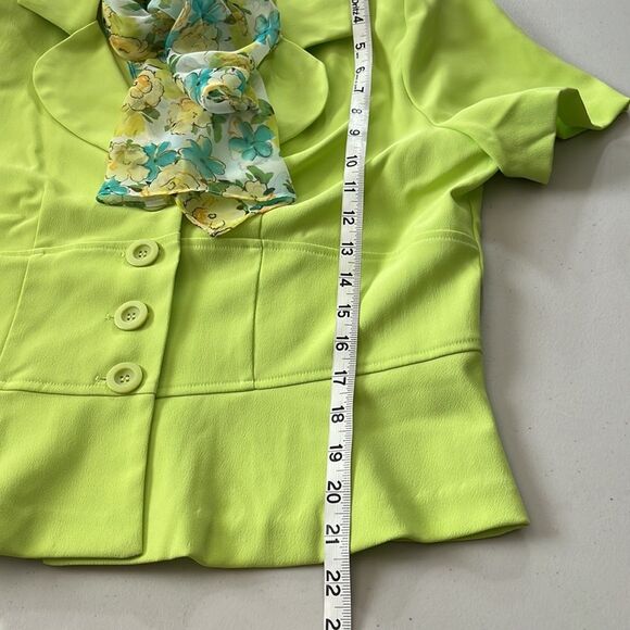 DBY Chartreuse Suit Set Short Sleeve Jacket Floral Skirt and Scarf Size 13/14 - Picture 11 of 14
